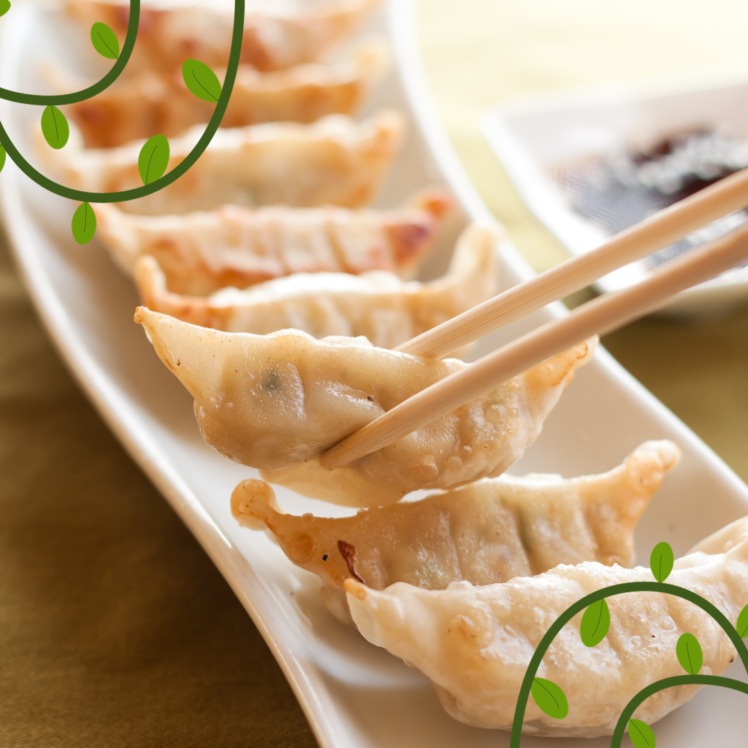 Charola Sushi (100 piezas) Rollos + Gyozas